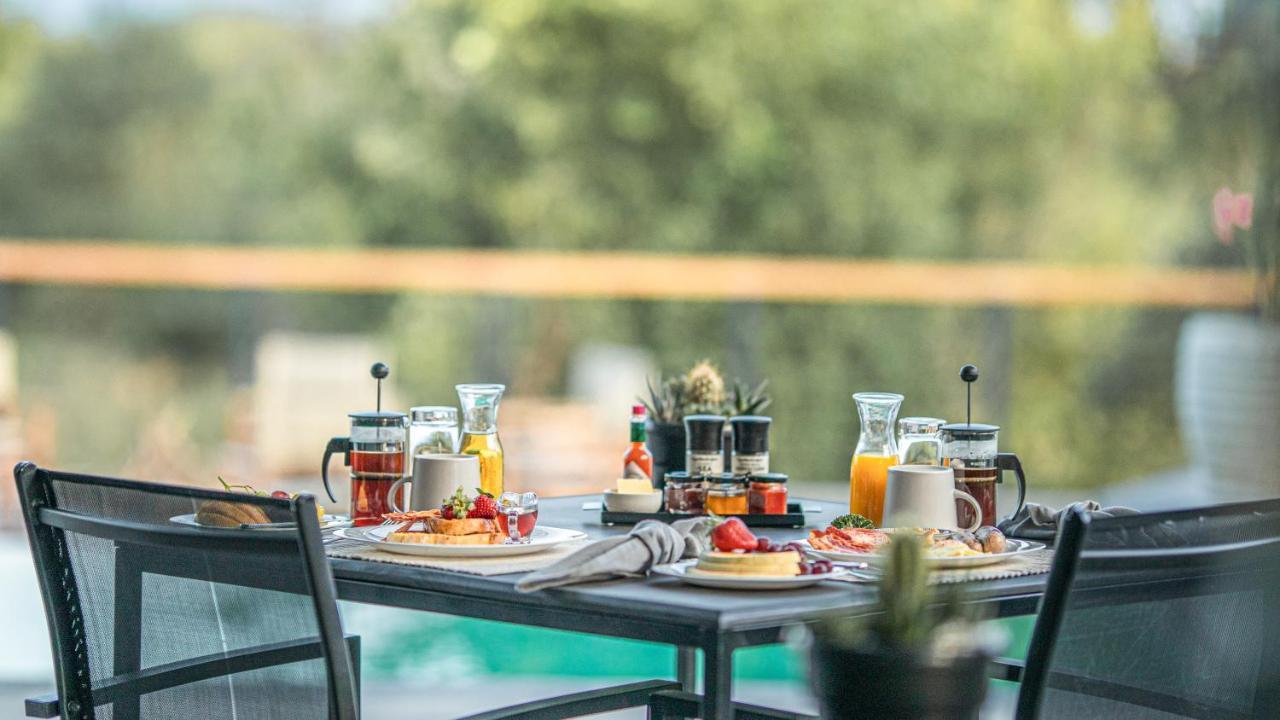 Little Kubu Lodge Hoedspruit Exterior photo