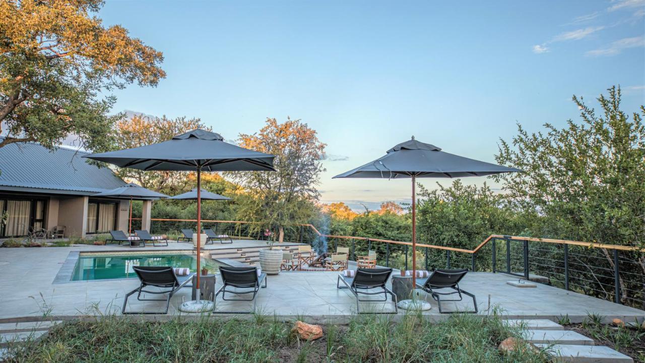 Little Kubu Lodge Hoedspruit Exterior photo